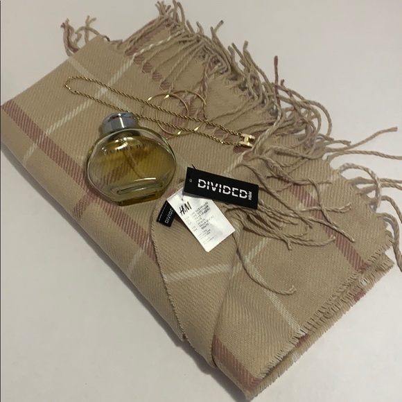 Brand NWT H&M Warm Long Shawl Wraps/Scarves - Picture 4 of 7